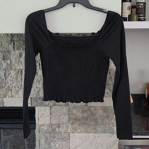 Sexy off the shoulders black crop